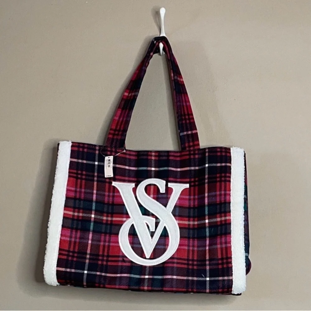 Victoria's Secret Holiday Plaid Tote Bag - Red and White with fleece trim NWT